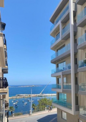 Side Seaview St Pauls Bay Apartment